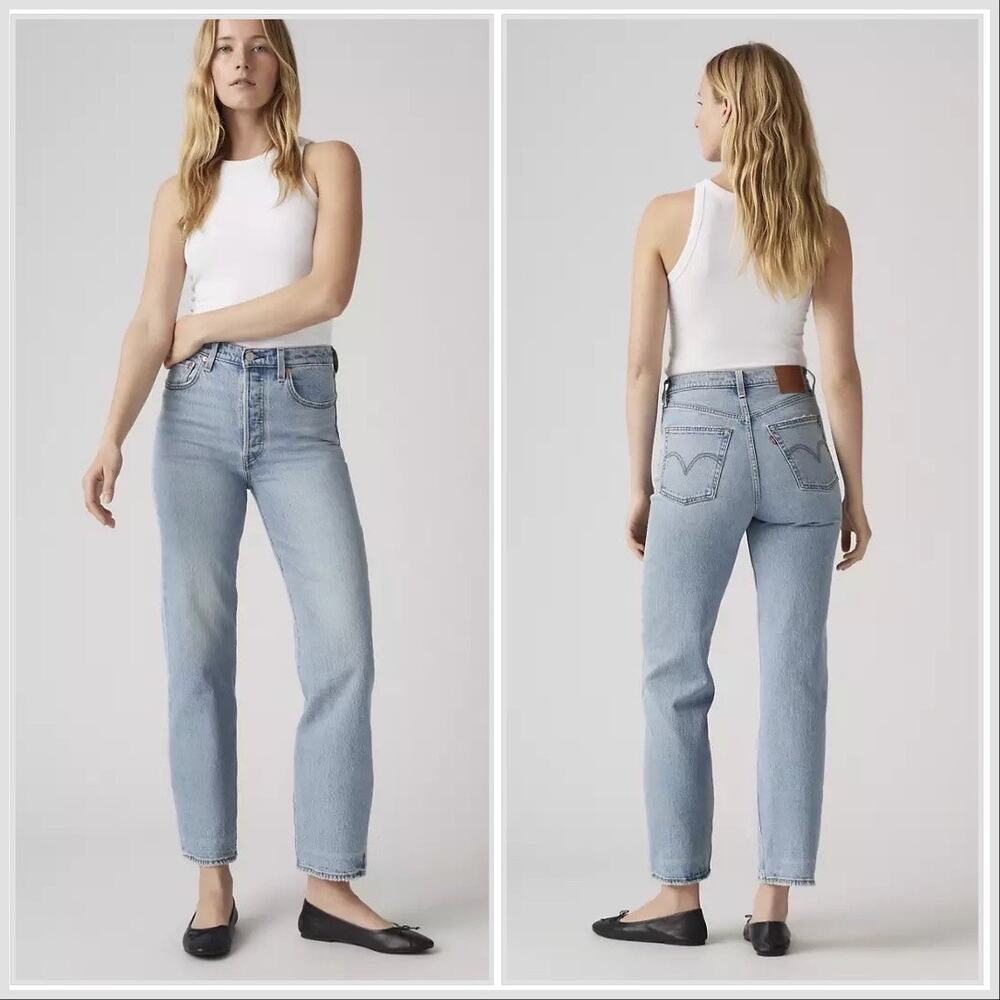 Levi’s Premium Women’s Ribcage Straight Ankle Jeans Size 27